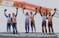 Gabriel Gorce y Arnau Ferrer tras conseguir la medalla de bronce en la supercombinada.