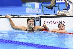 La nadadora barcelonesa Nuria Marqus celebra la medalla de oro conseguida en la prueba de 400 metros libre en los Juegos Paralmpicos de Rio 2016