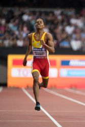 Deliber Rodrguez gana la medalla de bronce en los 400 metros T20 durante el Mundial de Atletismo Paralmpico de Londres.