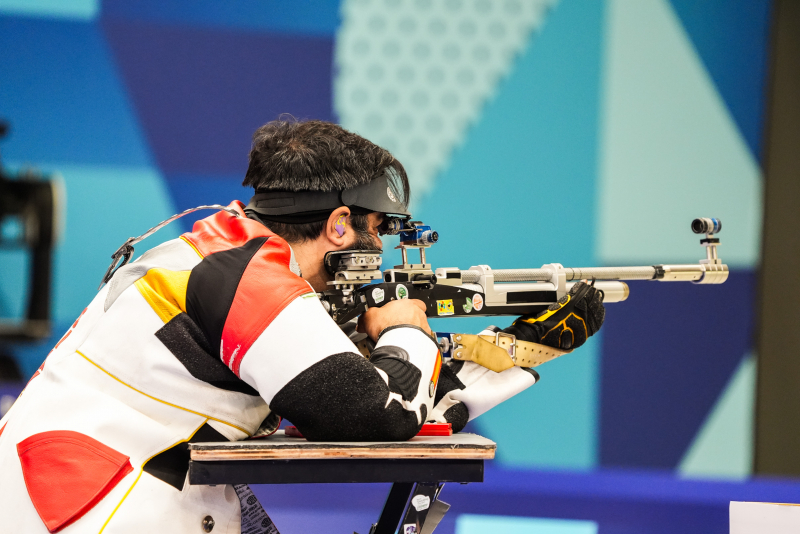 Saavedra gana un bronce en tiro olímpico