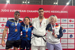 Foto de los cuatro medallistas Sergio, María, Rodrigo y Marta