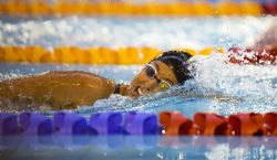 Perales nadando el 200m Libres Glasgow 2015