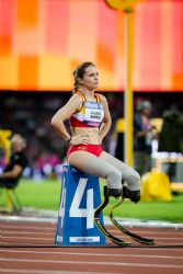 Sara Andrs gana la medalla de bronce en 400 metros T44 durante el Campeonato del Mundo de Atletismo Paralmpico de Londres.