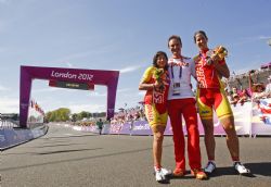 Josefa Bentez y Mayalen Noriega logran medalla de plata en la prueba de fondo en carretera