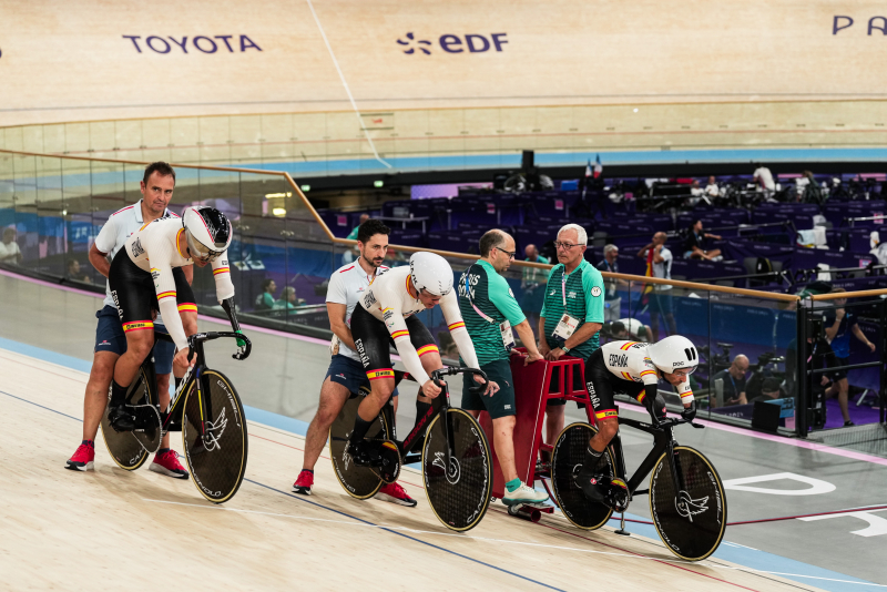Ciclistas españoles en París 2024