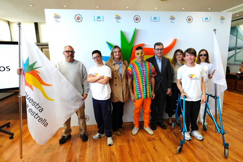 Foto de familia tras el evento