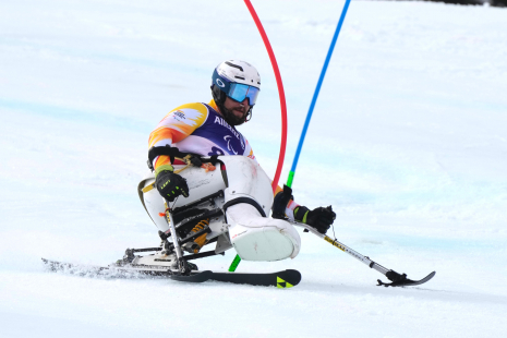 Javier Marcos en la 2ª manga de slalom, Milán Cortina 2026
