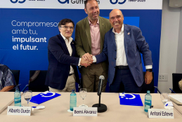 Presidentes de las instituciones firmando el convenio